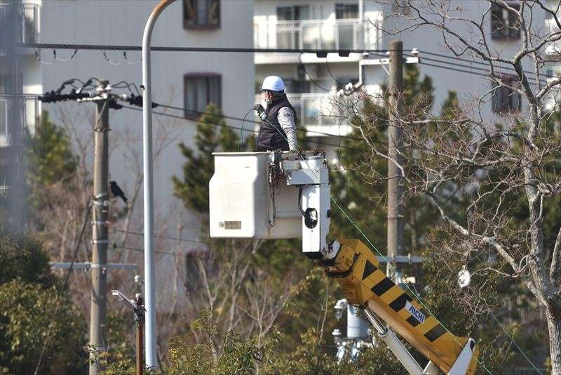 高所での電気通信工事における安全対策について